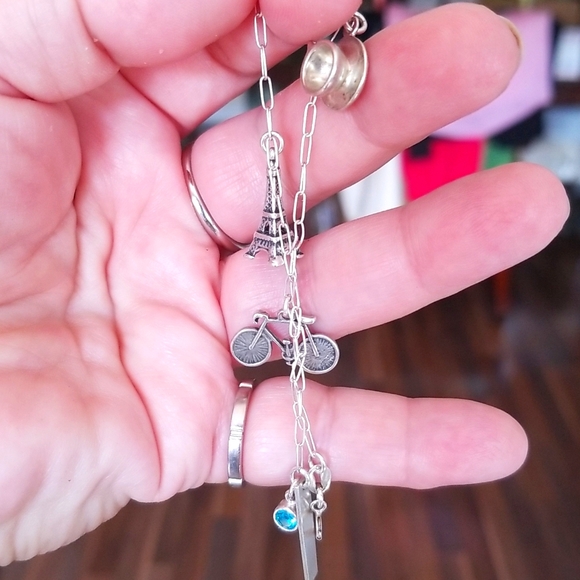 SS paper clip style charm bracelet. - Picture 4 of 5